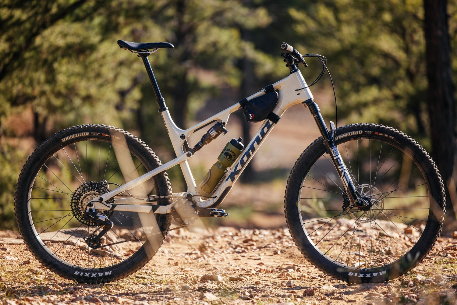 The Radavist Reviews the all-new Hei Hei CR "It pedals effortlessly"