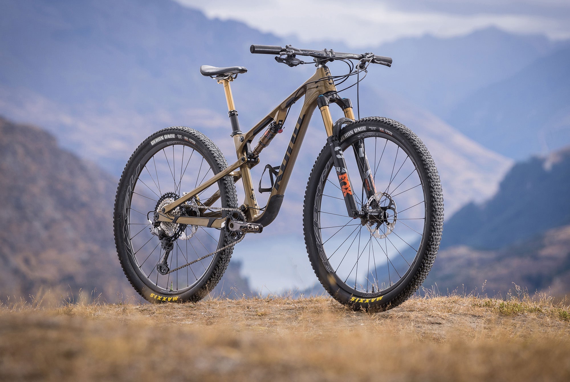 Kona Dream Builds: Hannah Simms G10 Hei Hei CR