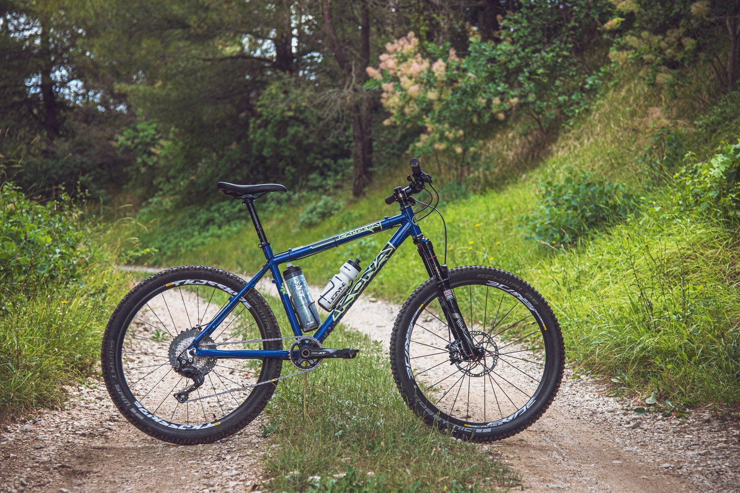 Kona Dream Builds: Dusko’s Glow-in-the-Dark 2000 Kona Caldera